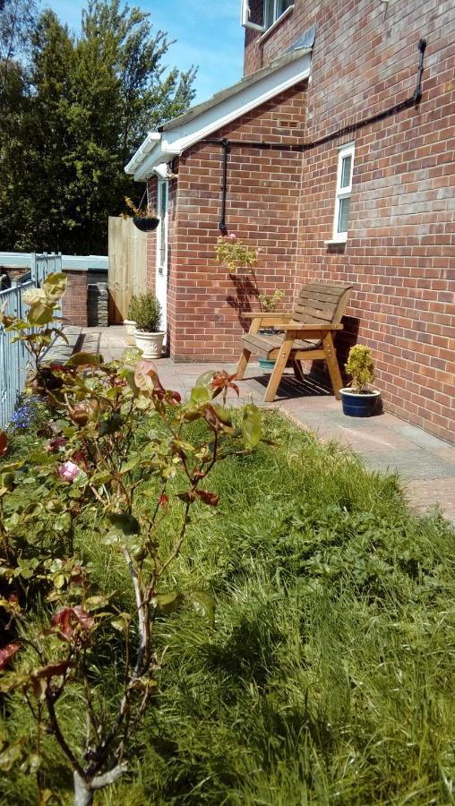 Lavender House Bridgend (Wales) Exterior foto